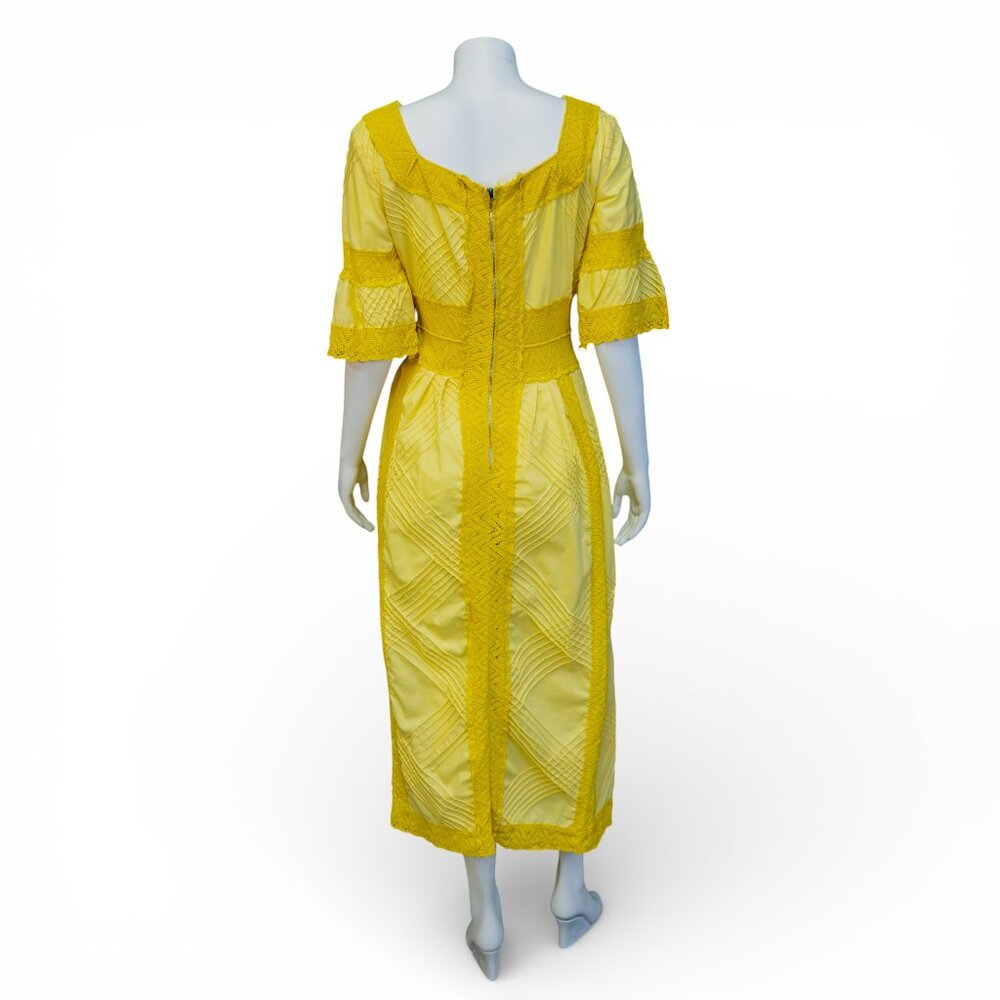 Vintage 1970s Mexican Yellow Pintucked Cotton Dress with Crochet Lace * Medium - Picture 6 of 13